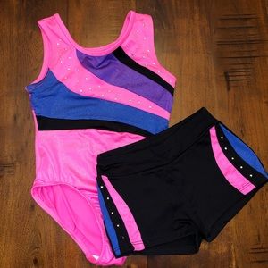 🤸🏻‍♀️ Gymnastics leotard & shorts 🤸🏻‍♀️